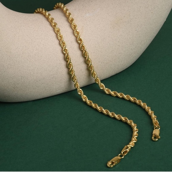 14k Yellow Gold Filled Bracelet - 2.7mm Thick, 7.5 Inches Long - New Condition - Picture 2 of 5